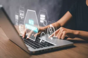 Personne digitalisant un processus métier